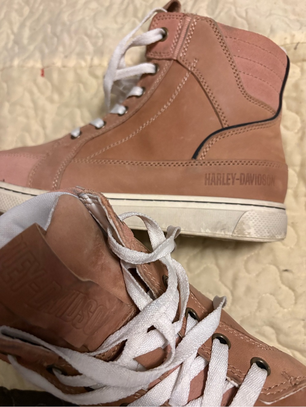 Harley-Davidson  High-Top Sneakers in Dusty Pink